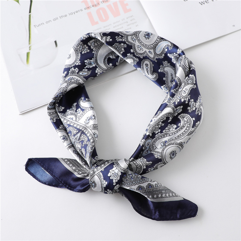 Scarf Silk Square - Luksusowa kwadratowa jedwabna apaszka damska 60