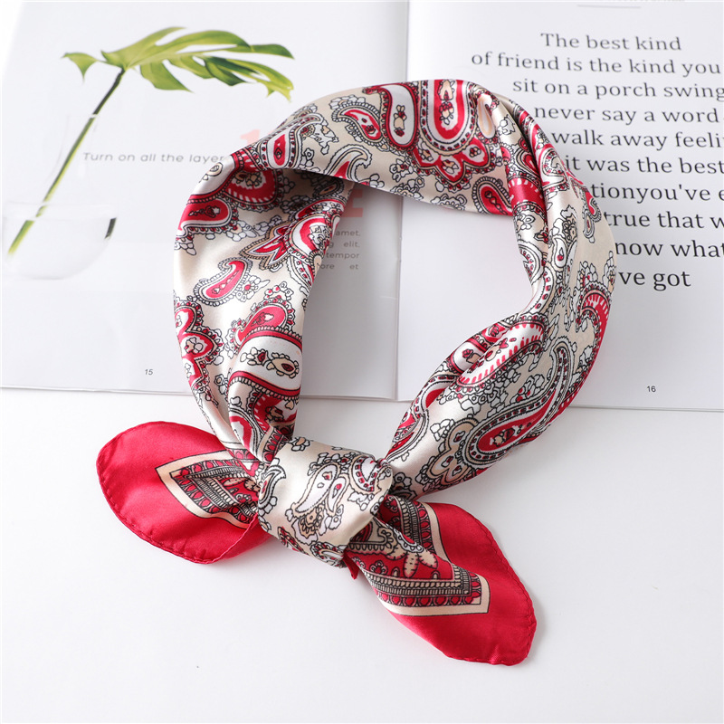 Luksusowa kwadratowa jedwabna  – Scarf Silk Square recenzja i cena